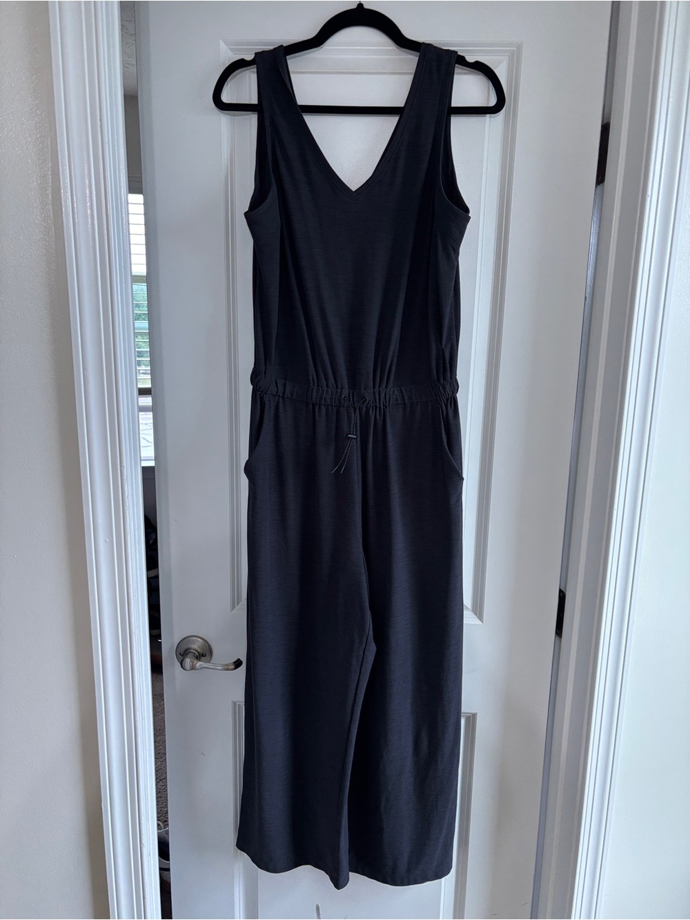 Old Navy Black V-Neck Sleeveless Wide-Leg Jumpsuit